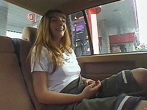Wild Solo Model Wails As She Elations Her Twat In Public