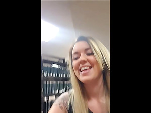 This kinky babe loves masturbating in her college library