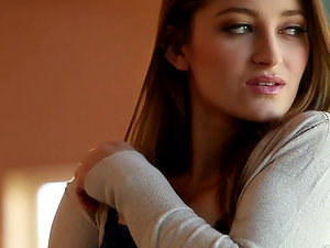 Nubile Honey Dani Daniels gets naked and shows her snatch