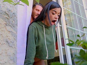 Savannah Sixx's Porn Videos @ PORN+