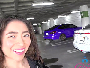 Amateur girl Amber Summer loves teasing while in public places