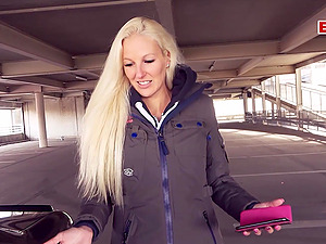 German blonde Slut meet and fuck at Public Parking in Berlin